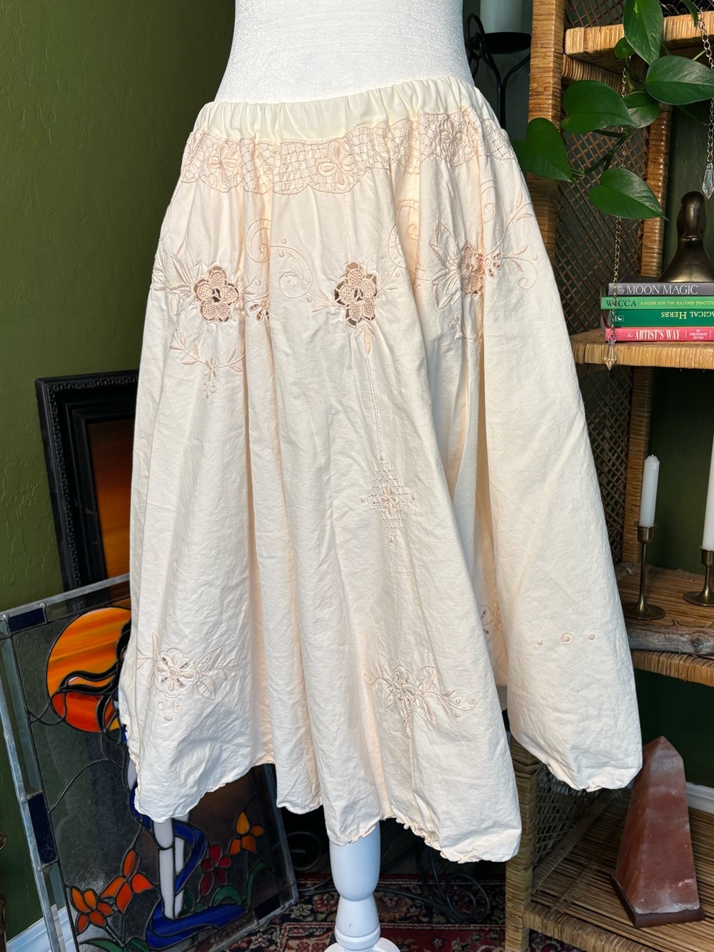 Handmade Vintage Tablecloth Women's Cream Floral Embroidered Midi Circle Skirt